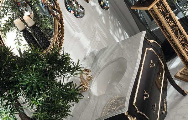 PERLA NERA BLACK & GOLD VANITY